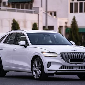 Genesis GV70 2025
