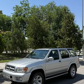 Nissan Pathfinder 2003