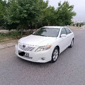 Toyota Camry 2011