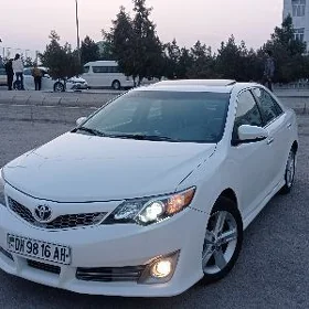 Toyota Camry 2012