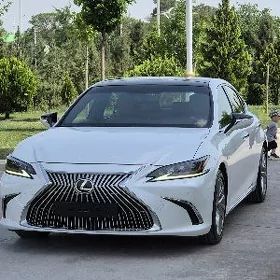 Lexus ES 350 2019