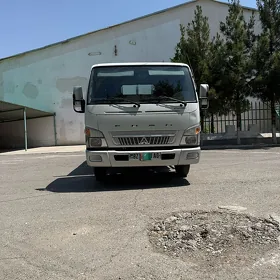 Mitsubishi Canter 2022
