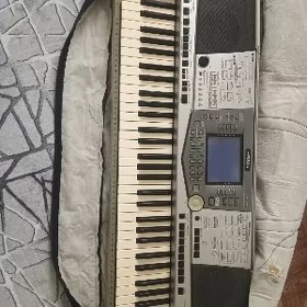 Yamaha PSR A1000