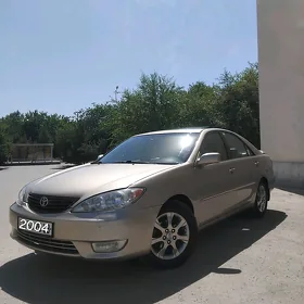Toyota Camry 2004
