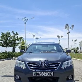 Toyota Camry 2011