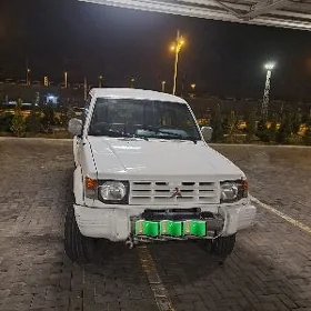 Mitsubishi Pajero 1997