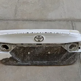 camry morda bagaź 2022