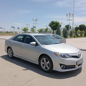 Toyota Camry 2013