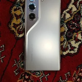 Tecno kamon 40pro