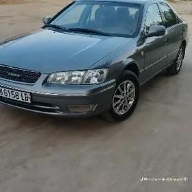 Toyota Camry 2001
