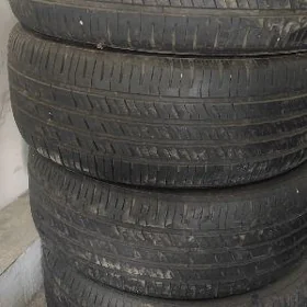 255/55/20roadstone