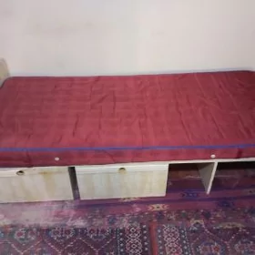 кровать односпальная