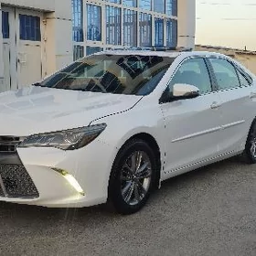 Toyota Camry 2017