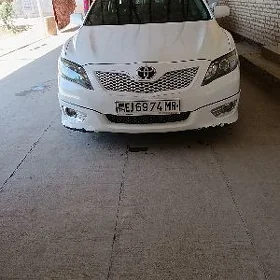 Toyota Camry 2010