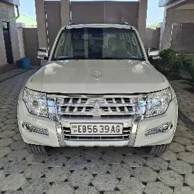 Mitsubishi Pajero 2017