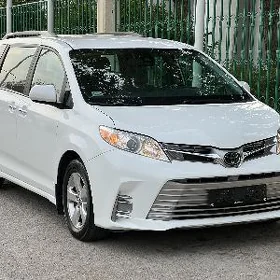 Toyota Sienna 2019