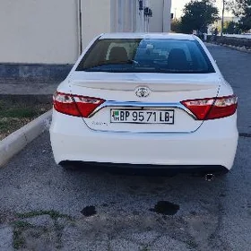 Toyota Camry 2017