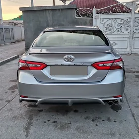 Toyota Camry 2018