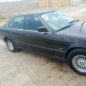 BMW 525 1990