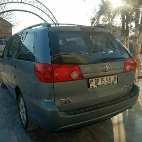 Toyota Sienna 2008