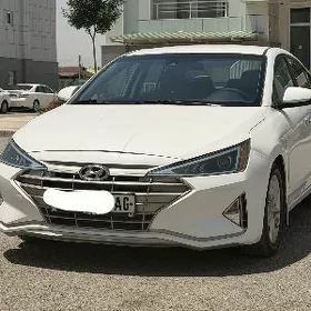 Hyundai Elantra 2020