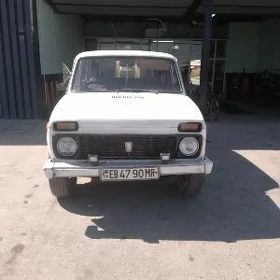 Lada Niva 1998