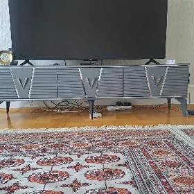 Telewizor podstawkasy