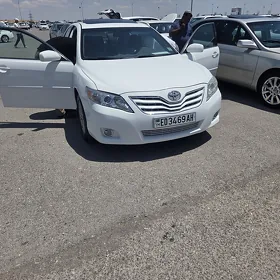 Toyota Camry 2011