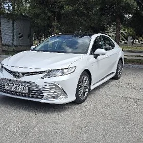 Toyota Camry 2021