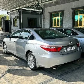 Toyota Camry 2017