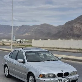 BMW E39 1999