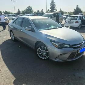 Toyota Camry 2016