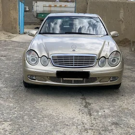 Mercedes-Benz E320 2003