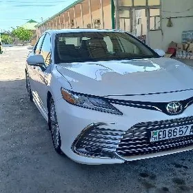 Toyota Camry 2020