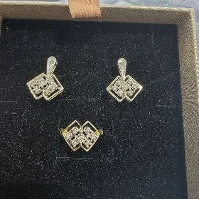 kamplekt gyzyl