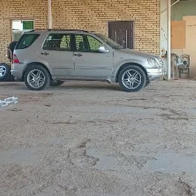 Mercedes diska ML 350 de gelÿà