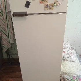 холодильник Бирюса