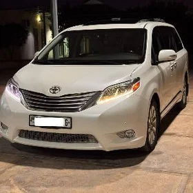 Toyota Sienna 2016