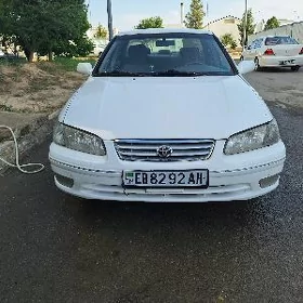 Toyota Camry 1999