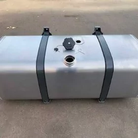 Bak Mercedes Benz бак