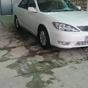 Toyota Camry 2004