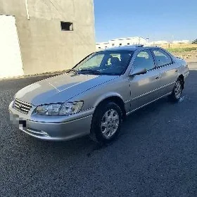 Toyota Camry 2000