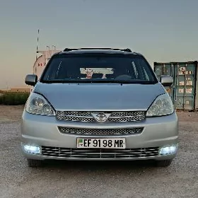 Toyota Sienna 2004