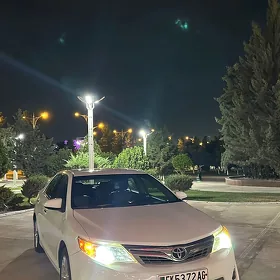 Toyota Camry 2012