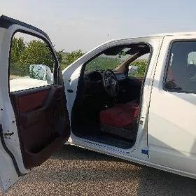 Nissan Navara 2010