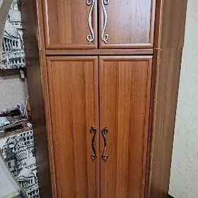Шкаф -шифоньер