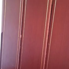 шифоньер