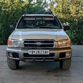 Nissan Pathfinder 1999