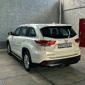 Toyota Highlander 2017