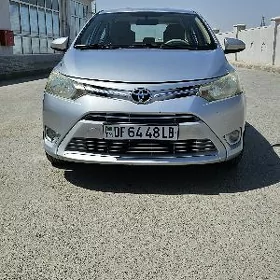 Toyota Yaris 2014